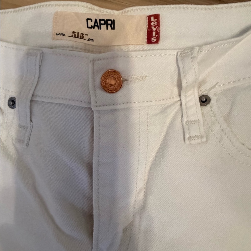 Levi's White Straight Leg Jeans with Embroidery - Picture 2 of 10